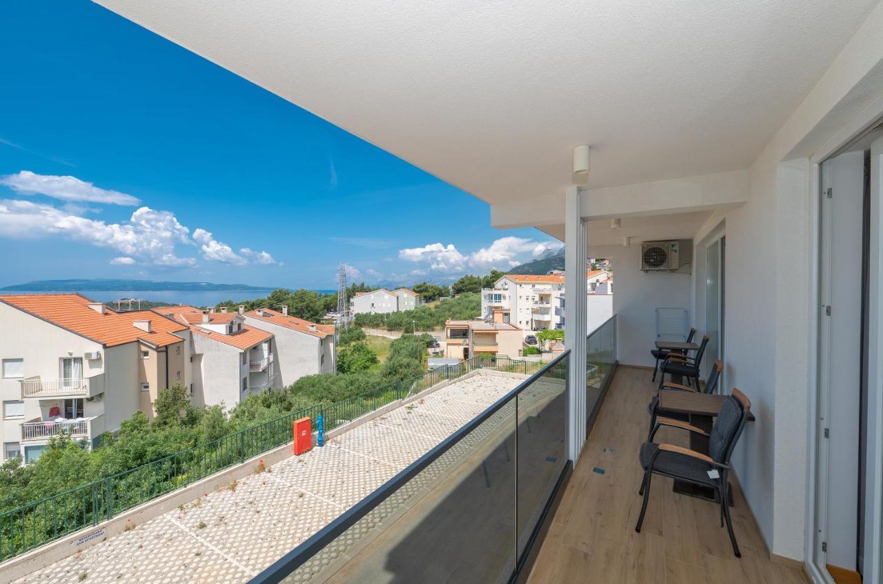 Apartment Daniel Макарска Екстериор снимка