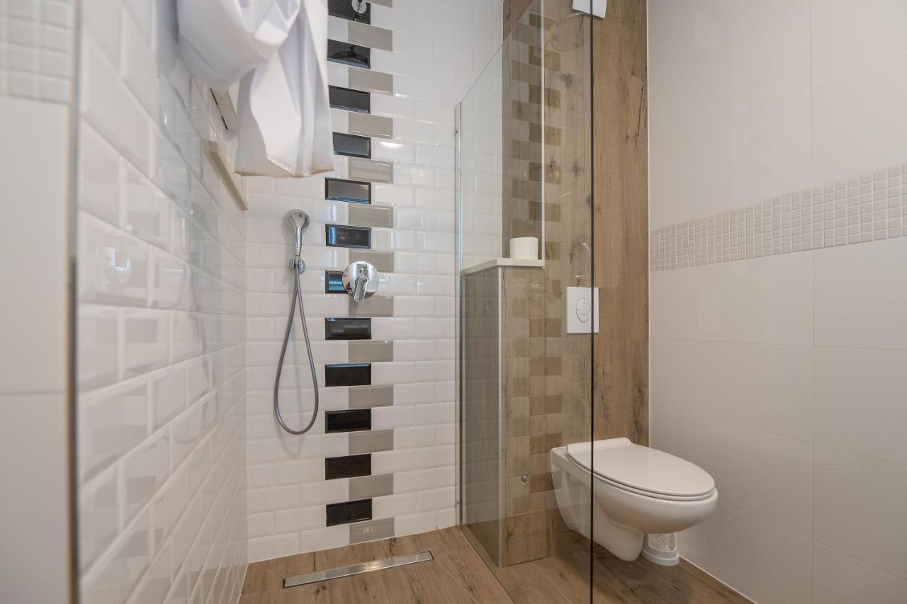 Apartment Daniel Макарска Екстериор снимка
